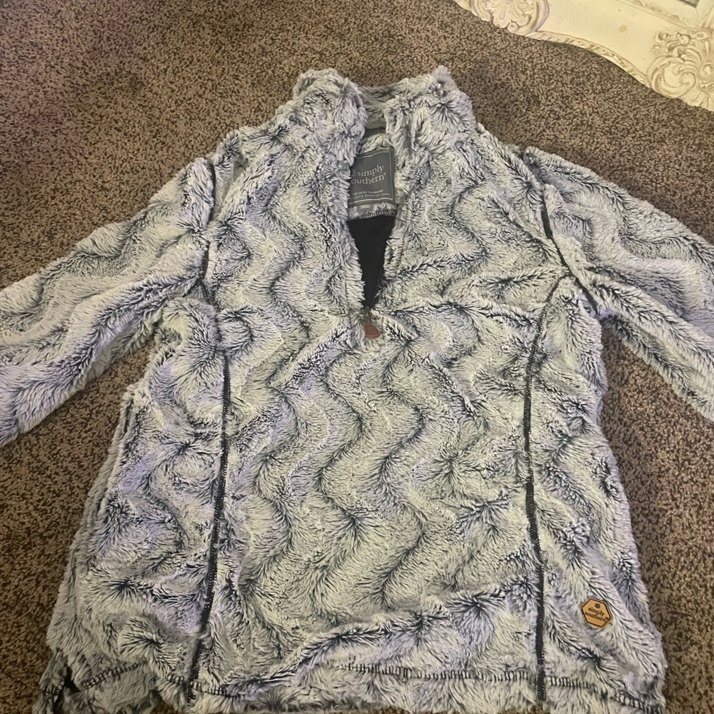 simply souther fuzzy pull-over, surprisingly lightweight